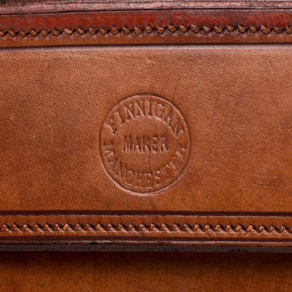 Toiletry briefcase with the signature of "FINNIGAN, MAKER, MANCHESTER" and initials "G.M.D.W" in cowhide, brass fittings and handle.