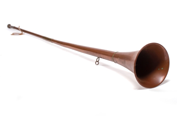 Bronze trumpet with brass mouthpiece, 120 cm long, for Coach. Dorantes saddlery