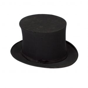 Vintage top hat folding with a black cup. The top hat is signed by "LOCK & Co, HATTERS, ST. JAMES ST., LONDON" Dorantes Saddlery