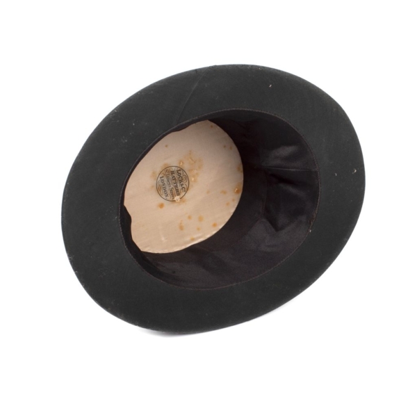 Vintage top hat folding with a black cup. The top hat is signed by "LOCK & Co, HATTERS, ST. JAMES ST., LONDON" Dorantes Saddlery