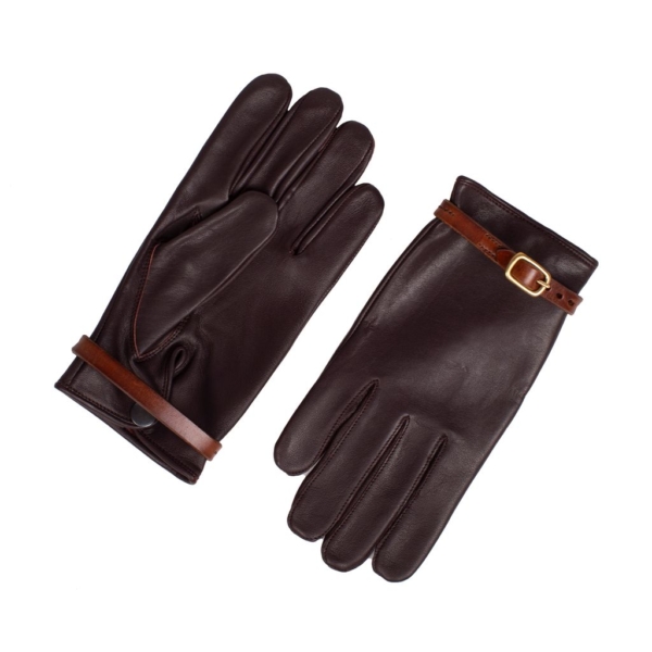 Hazel leather gloves with strap and double (2020). Cabretilla gloves in dark brown with leather hose and double brass buckle.