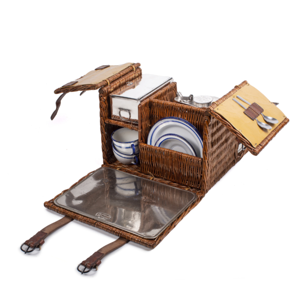 Picnic basket for four people made of 19th century wicker and signed THE OVERLAND.