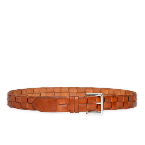 Vegetable tanned leather belt, characterized by the handmade braiding with a metal buckle from the DHD Dorantes collection
