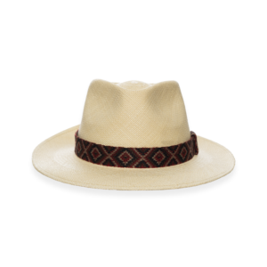 Sombrero Santorini Panamá Dorantes Harness. hecho en España con las hojas trenzadas de la palmera Carludovica Palmata de Ecuador.